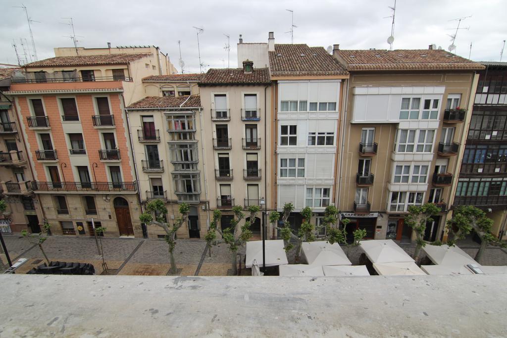 Loft Breton De Los Herreros لوغرونيو الغرفة الصورة